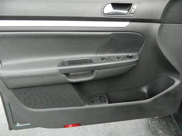 2009 Volkswagen Jetta Wolfsburg Edition 4dr Sedan 6A